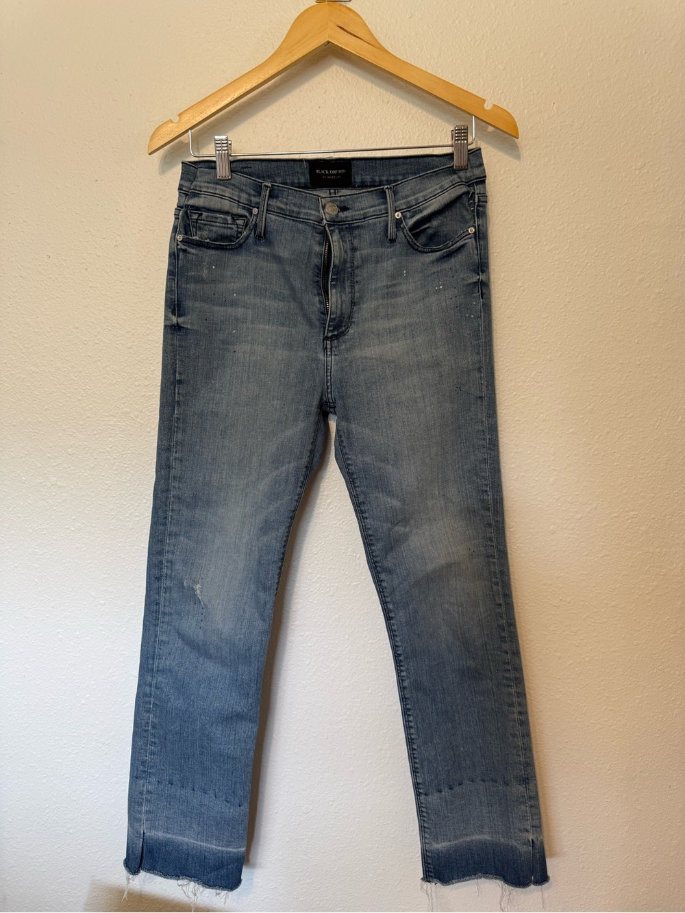Black Orchid Women's Cropped Slim Jeans in Faded Blue